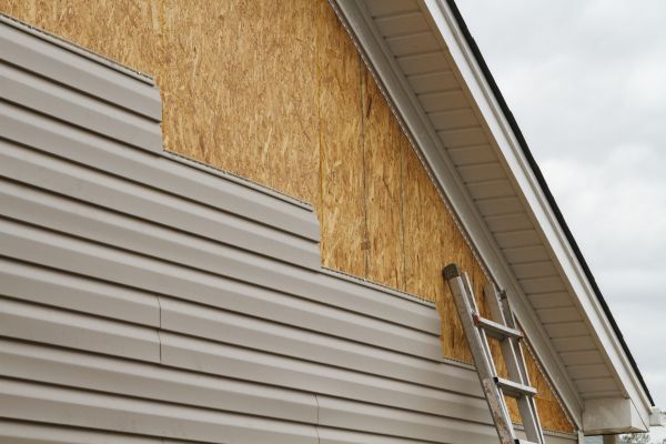 Loose Siding Replacement in Los Gatos