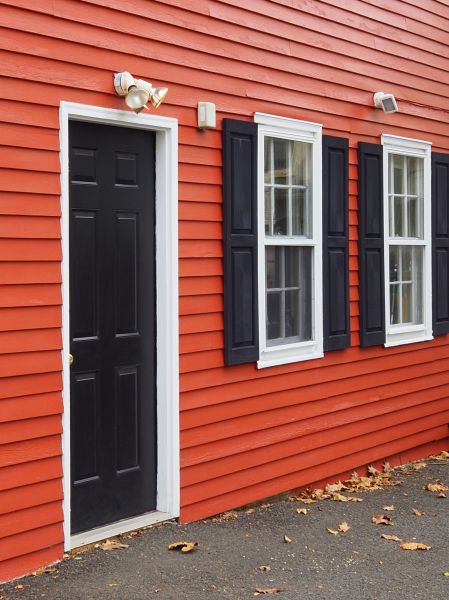 Red Vinyl Siding Installation in Los Gatos