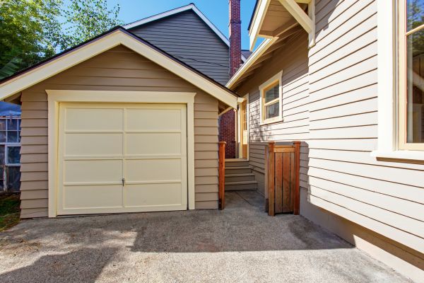 Garage Siding Replacement in Los Gatos